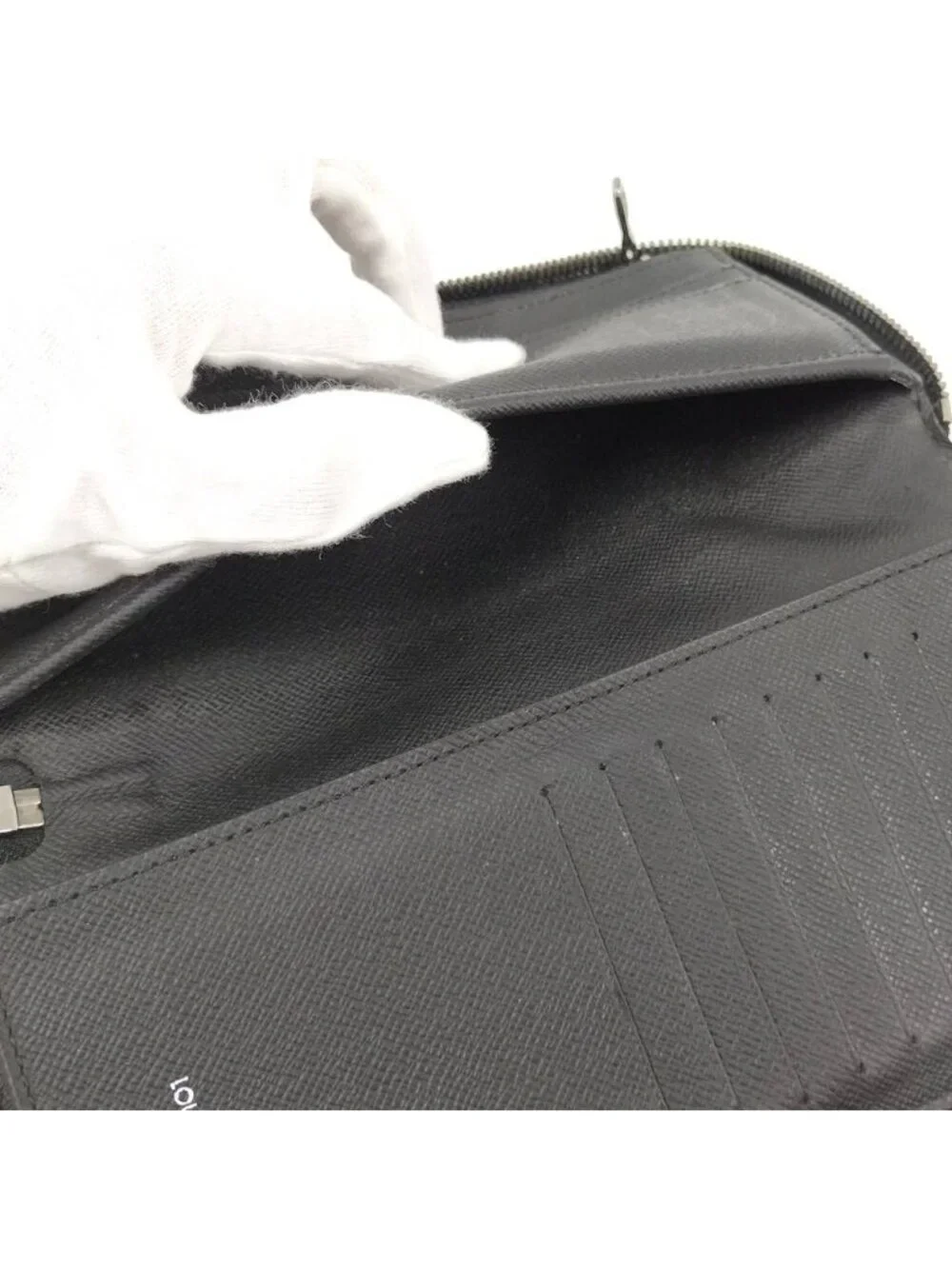Louis Vuitton Zippy Wallet Vertical Monogram Eclipse